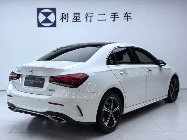 Mercedes-Benz A-Class 2023 A 200 L Sport Sedan Fashion Edition exterior photo 4 Mercedes-Benz A-Class 2023 A 200 L Sport Sedan Fashion Edition exterior photo 4