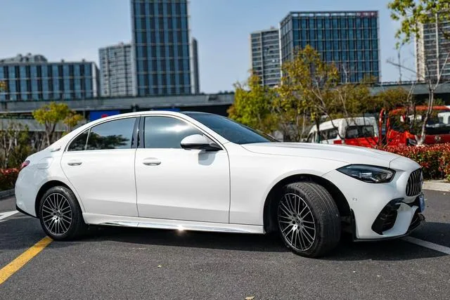 Mercedes-Benz C-Class 2024 C 260 L Sports version exterior photo 3 Mercedes-Benz C-Class 2024 C 260 L Sports version exterior photo 3