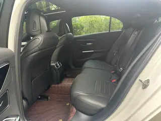 Mercedes-Benz C-Class 2023 Reforma C 200 L Versión deportiva interior foto 9 Mercedes-Benz C-Class 2023 Reforma C 200 L Versión deportiva interior foto 9