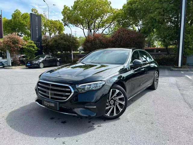 Mercedes-Benz E-Class 2024 E 300 L Luxury type Passenger car exterior photo 1 Mercedes-Benz E-Class 2024 E 300 L Luxury type Passenger car exterior photo 1