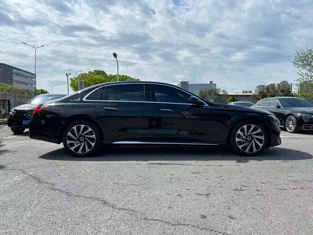 Mercedes-Benz E-Class 2024 E 300 L Luxury type Passenger car exterior photo 3 Mercedes-Benz E-Class 2024 E 300 L Luxury type Passenger car exterior photo 3