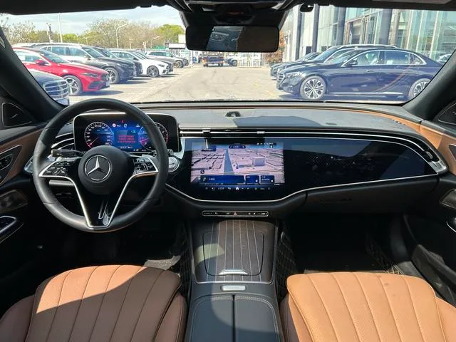 Mercedes-Benz E-Class 2024 E 300 L Luxury type Passenger car interior photo 9 Mercedes-Benz E-Class 2024 E 300 L Luxury type Passenger car interior photo 9