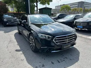 Mercedes-Benz E-Class 2024 E 300 L Luxury type Passenger car interior photo 12 Mercedes-Benz E-Class 2024 E 300 L Luxury type Passenger car interior photo 12