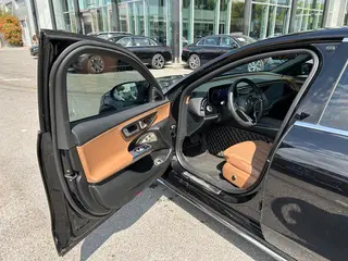 Mercedes-Benz E-Class 2024 E 300 L Luxury type Passenger car interior photo 13 Mercedes-Benz E-Class 2024 E 300 L Luxury type Passenger car interior photo 13