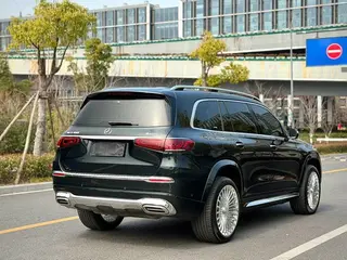 Mercedes-Benz GLS 2023 GLS 450 4MATIC Estilo de moda exterior foto 5 Mercedes-Benz GLS 2023 GLS 450 4MATIC Estilo de moda exterior foto 5