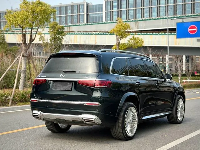 Mercedes-Benz GLS 2023 GLS 450 4MATIC Estilo de moda exterior foto 5 Mercedes-Benz GLS 2023 GLS 450 4MATIC Estilo de moda exterior foto 5
