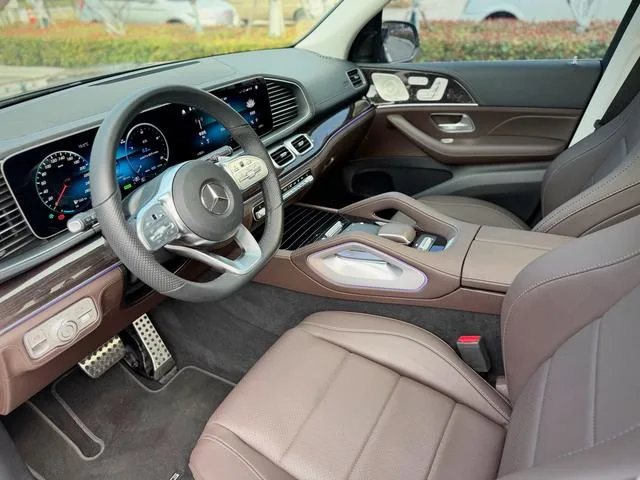 Mercedes-Benz GLS 2023 GLS 450 4MATIC Estilo de moda interior foto 12 Mercedes-Benz GLS 2023 GLS 450 4MATIC Estilo de moda interior foto 12