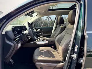 Mercedes-Benz GLS 2023 GLS 450 4MATIC Estilo de moda interior foto 13 Mercedes-Benz GLS 2023 GLS 450 4MATIC Estilo de moda interior foto 13