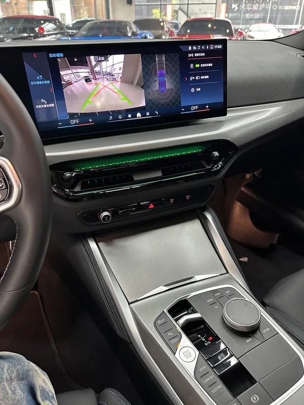 BMW 2 Series 2024 M240i Coupe interior photo 10 BMW 2 Series 2024 M240i Coupe interior photo 10
