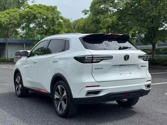Changan CS55 PLUS 2022 Second generation 1.5T DCT Premium Trim exterior photo 3 Changan CS55 PLUS 2022 Second generation 1.5T DCT Premium Trim exterior photo 3