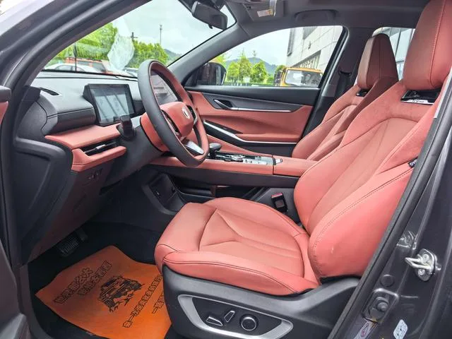 Changan CS75 PLUS 2025 Fourth generation 1.5T New Blue Whale Wisdom Enjoy exterior photo 7 Changan CS75 PLUS 2025 Fourth generation 1.5T New Blue Whale Wisdom Enjoy exterior photo 7