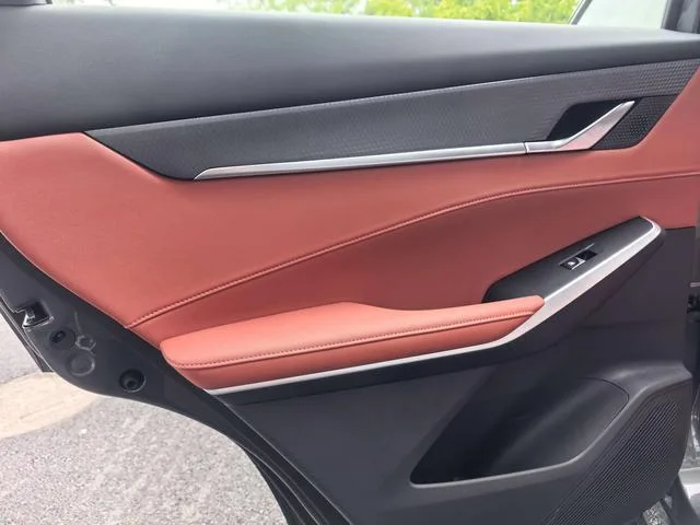 Changan CS75 PLUS 2025 Fourth generation 1.5T New Blue Whale Wisdom Enjoy interior photo 15 Changan CS75 PLUS 2025 Fourth generation 1.5T New Blue Whale Wisdom Enjoy interior photo 15