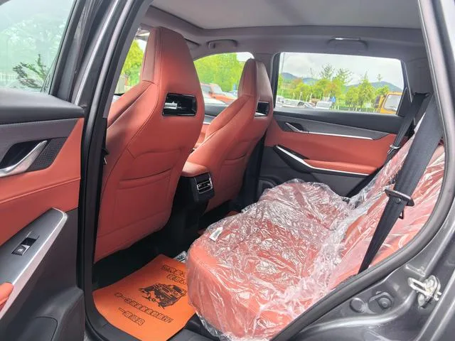 Changan CS75 PLUS 2025 Fourth generation 1.5T New Blue Whale Wisdom Enjoy interior photo 18 Changan CS75 PLUS 2025 Fourth generation 1.5T New Blue Whale Wisdom Enjoy interior photo 18