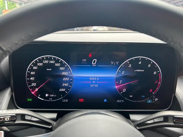 Mercedes-Benz GLC 2024 Restyling GLC 260 L 4MATIC Luxury type 5 seat interior photo 15 Mercedes-Benz GLC 2024 Restyling GLC 260 L 4MATIC Luxury type 5 seat interior photo 15