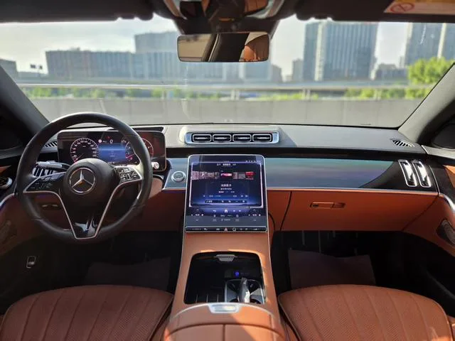 Mercedes-Benz S-Class 2024 S 400 L De lujo exterior foto 8 Mercedes-Benz S-Class 2024 S 400 L De lujo exterior foto 8