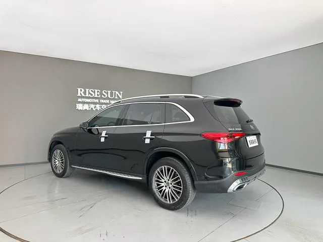Mercedes-Benz GLC 2023 GLC 300 L 4MATIC Dynamic 7 seat interior photo 7 Mercedes-Benz GLC 2023 GLC 300 L 4MATIC Dynamic 7 seat interior photo 7