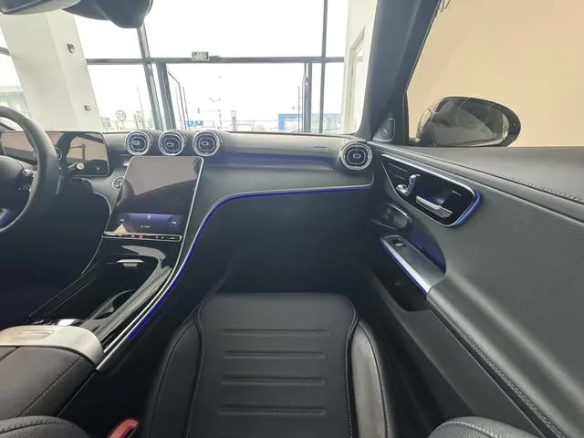 Mercedes-Benz C-Class 2023 C 260 L Hao Night Sports Edition interior photo 12 Mercedes-Benz C-Class 2023 C 260 L Hao Night Sports Edition interior photo 12