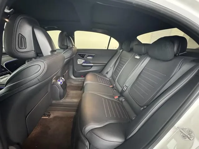 Mercedes-Benz C-Class 2023 C 260 L Hao Night Sports Edition interior photo 13 Mercedes-Benz C-Class 2023 C 260 L Hao Night Sports Edition interior photo 13