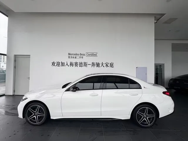 Mercedes-Benz C-Class 2023 C 260 L Hao Night Sports Edition interior photo 14 Mercedes-Benz C-Class 2023 C 260 L Hao Night Sports Edition interior photo 14
