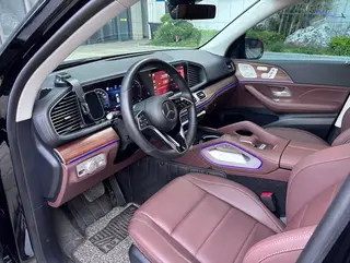 Mercedes-Benz GLE (Imported) 2024 GLE 450 4MATIC Fashionable interior photo 9 Mercedes-Benz GLE (Imported) 2024 GLE 450 4MATIC Fashionable interior photo 9