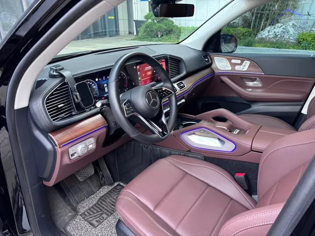 Mercedes-Benz GLE (Imported) 2024 GLE 450 4MATIC Fashionable interior photo 9 Mercedes-Benz GLE (Imported) 2024 GLE 450 4MATIC Fashionable interior photo 9