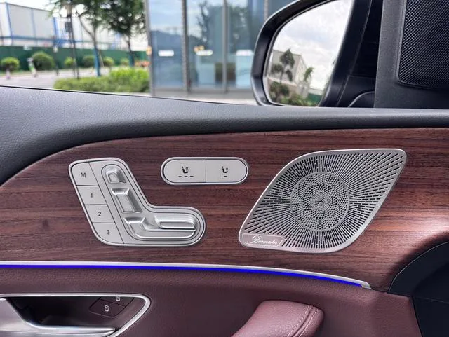 Mercedes-Benz GLE (Imported) 2024 GLE 450 4MATIC Fashionable interior photo 10 Mercedes-Benz GLE (Imported) 2024 GLE 450 4MATIC Fashionable interior photo 10
