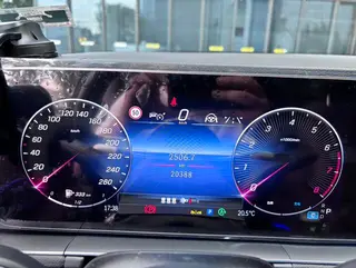 Mercedes-Benz GLE (Imported) 2024 GLE 450 4MATIC Fashionable interior photo 11 Mercedes-Benz GLE (Imported) 2024 GLE 450 4MATIC Fashionable interior photo 11