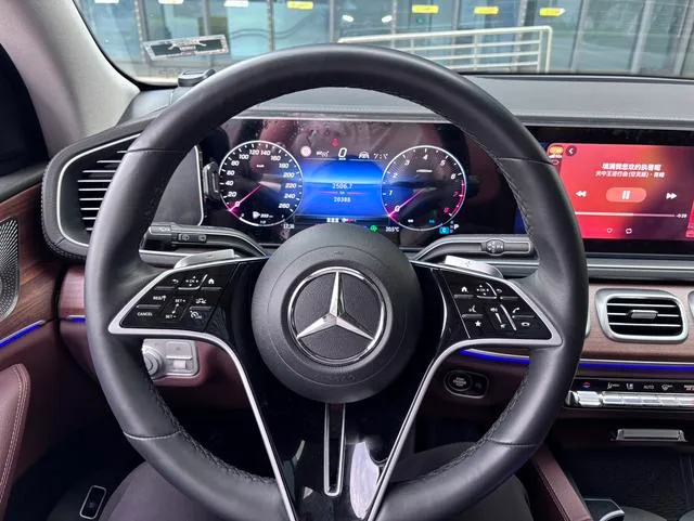 Mercedes-Benz GLE (Imported) 2024 GLE 450 4MATIC Fashionable interior photo 12 Mercedes-Benz GLE (Imported) 2024 GLE 450 4MATIC Fashionable interior photo 12