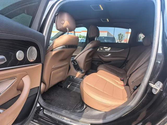 Mercedes-Benz E-Class 2021 Restyling E 300 L Luxury type sports car interior photo 7 Mercedes-Benz E-Class 2021 Restyling E 300 L Luxury type sports car interior photo 7