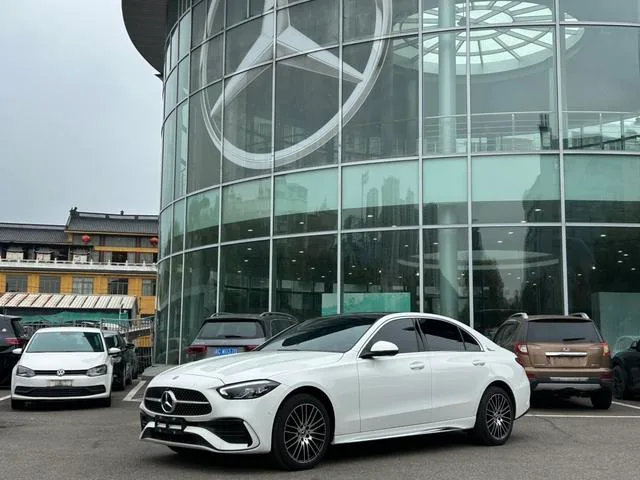 Mercedes-Benz C-Class 2025 C 260 L Sports version exterior photo 1 Mercedes-Benz C-Class 2025 C 260 L Sports version exterior photo 1