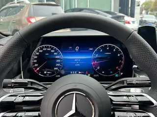 Mercedes-Benz C-Class 2025 C 260 L Sports version interior photo 13 Mercedes-Benz C-Class 2025 C 260 L Sports version interior photo 13