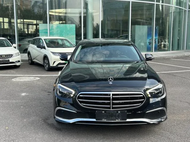 Mercedes-Benz E-Class 2023 E 300 L Fashionable Passenger car exterior photo 3 Mercedes-Benz E-Class 2023 E 300 L Fashionable Passenger car exterior photo 3