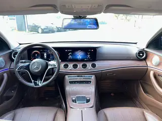 Mercedes-Benz E-Class 2023 E 300 L Fashionable Passenger car interior photo 11 Mercedes-Benz E-Class 2023 E 300 L Fashionable Passenger car interior photo 11