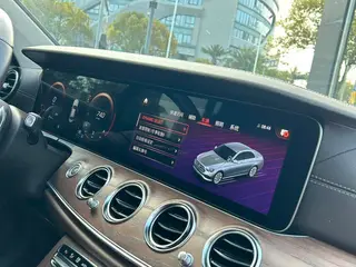 Mercedes-Benz E-Class 2023 E 300 L Fashionable Passenger car interior photo 19 Mercedes-Benz E-Class 2023 E 300 L Fashionable Passenger car interior photo 19