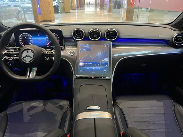 Mercedes-Benz C-Class 2022 Restyling C 200 L Sports version interior photo 16 Mercedes-Benz C-Class 2022 Restyling C 200 L Sports version interior photo 16