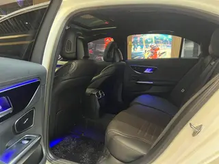 Mercedes-Benz C-Class 2022 Restyling C 200 L Sports version interior photo 17 Mercedes-Benz C-Class 2022 Restyling C 200 L Sports version interior photo 17