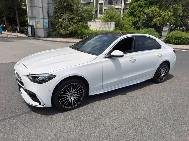 Mercedes-Benz C-Class 2024 Three changes C 260 L Sports version exterior photo 1 Mercedes-Benz C-Class 2024 Three changes C 260 L Sports version exterior photo 1