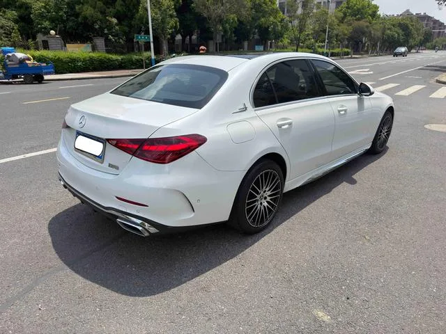 Mercedes-Benz C-Class 2024 Three changes C 260 L Sports version exterior photo 5 Mercedes-Benz C-Class 2024 Three changes C 260 L Sports version exterior photo 5