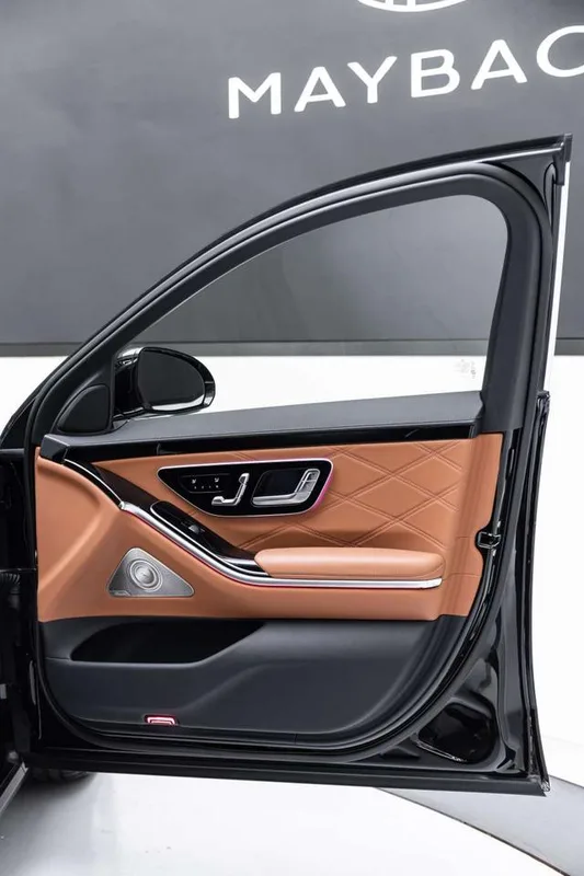 Mercedes-Benz Mercedes-Maybach S-Class 2024 S 480 4MATIC interior photo 12 Mercedes-Benz Mercedes-Maybach S-Class 2024 S 480 4MATIC interior photo 12