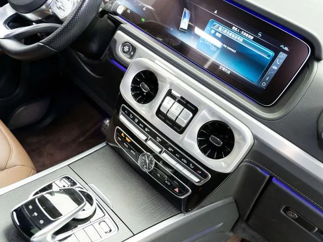 Mercedes-Benz G-Class 2022 G 350 interior foto 14 Mercedes-Benz G-Class 2022 G 350 interior foto 14