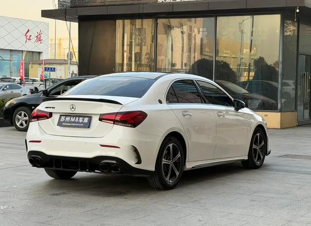 Mercedes-Benz A-Class 2022 Restyling A 200 L Sport Sedan Fashion Edition interior photo 10 Mercedes-Benz A-Class 2022 Restyling A 200 L Sport Sedan Fashion Edition interior photo 10