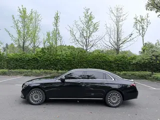 Mercedes-Benz E-Class 2023 E 300 L Fashionable Passenger car exterior photo 4 Mercedes-Benz E-Class 2023 E 300 L Fashionable Passenger car exterior photo 4