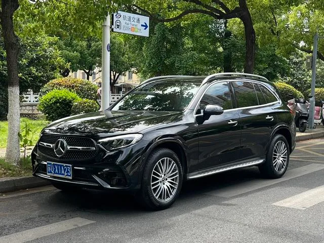 Mercedes-Benz GLC 2023 GLC 300 L 4MATIC Dynamic 5 seat exterior photo 1 Mercedes-Benz GLC 2023 GLC 300 L 4MATIC Dynamic 5 seat exterior photo 1