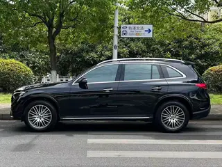 Mercedes-Benz GLC 2023 GLC 300 L 4MATIC Dynamic 5 seat exterior photo 3 Mercedes-Benz GLC 2023 GLC 300 L 4MATIC Dynamic 5 seat exterior photo 3