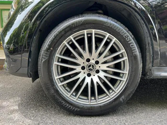 Mercedes-Benz GLC 2023 GLC 300 L 4MATIC Dynamic 5 seat exterior photo 6 Mercedes-Benz GLC 2023 GLC 300 L 4MATIC Dynamic 5 seat exterior photo 6