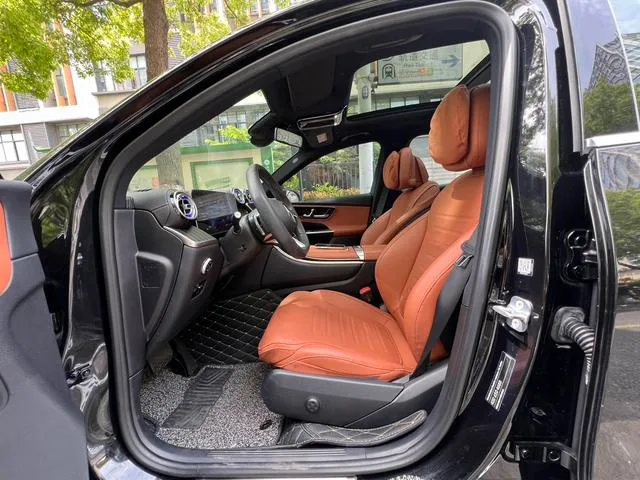 Mercedes-Benz GLC 2023 GLC 300 L 4MATIC Dynamic 5 seat exterior photo 7 Mercedes-Benz GLC 2023 GLC 300 L 4MATIC Dynamic 5 seat exterior photo 7