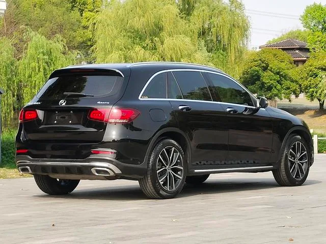 Mercedes-Benz GLC 2022 GLC 300 L 4MATIC Dynamic exterior photo 2 Mercedes-Benz GLC 2022 GLC 300 L 4MATIC Dynamic exterior photo 2