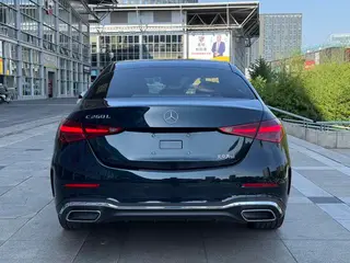 Mercedes-Benz C-Class 2024 C 260 L Versión deportiva exterior foto 4 Mercedes-Benz C-Class 2024 C 260 L Versión deportiva exterior foto 4