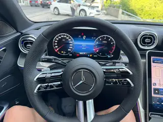 Mercedes-Benz C-Class 2024 C 260 L Versión deportiva interior foto 12 Mercedes-Benz C-Class 2024 C 260 L Versión deportiva interior foto 12