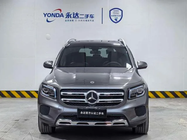 Mercedes-Benz GLB 2022 GLB 220 Estilo de moda exterior foto 2 Mercedes-Benz GLB 2022 GLB 220 Estilo de moda exterior foto 2